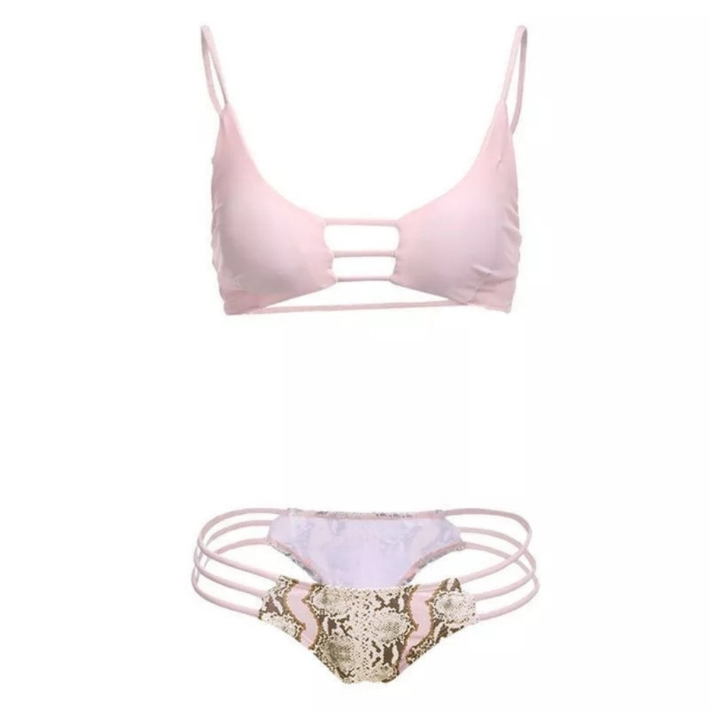 🎉Just in🎉Pink lace padded Brazilian bikini set! - Picture 4 of 8